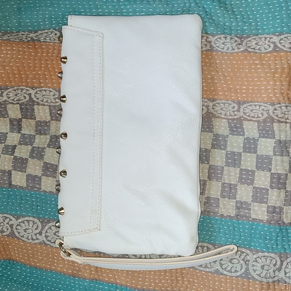 🦋5/$25 Studded clutch purse - Picture 3 of 5